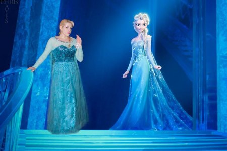 UPDATED: "Let it Go" Best Song; “Frozen” Wins Best Animated Film, Reaches $1 Billion Boxoffice Mountain Real life cosplaying Elsa Littlepage "meets" her animated sister during a promotion for Disney's "Frozen" production.